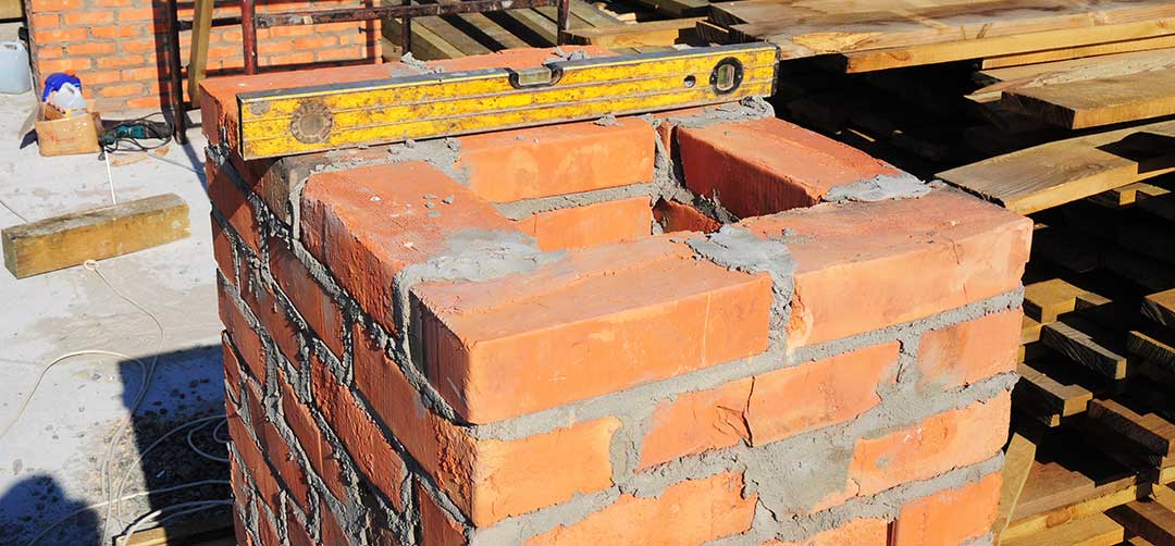 Chimney construction with level on top